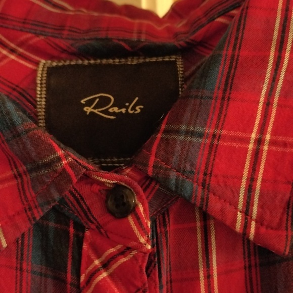 Rails rayon button up size M red plaid - Picture 3 of 4